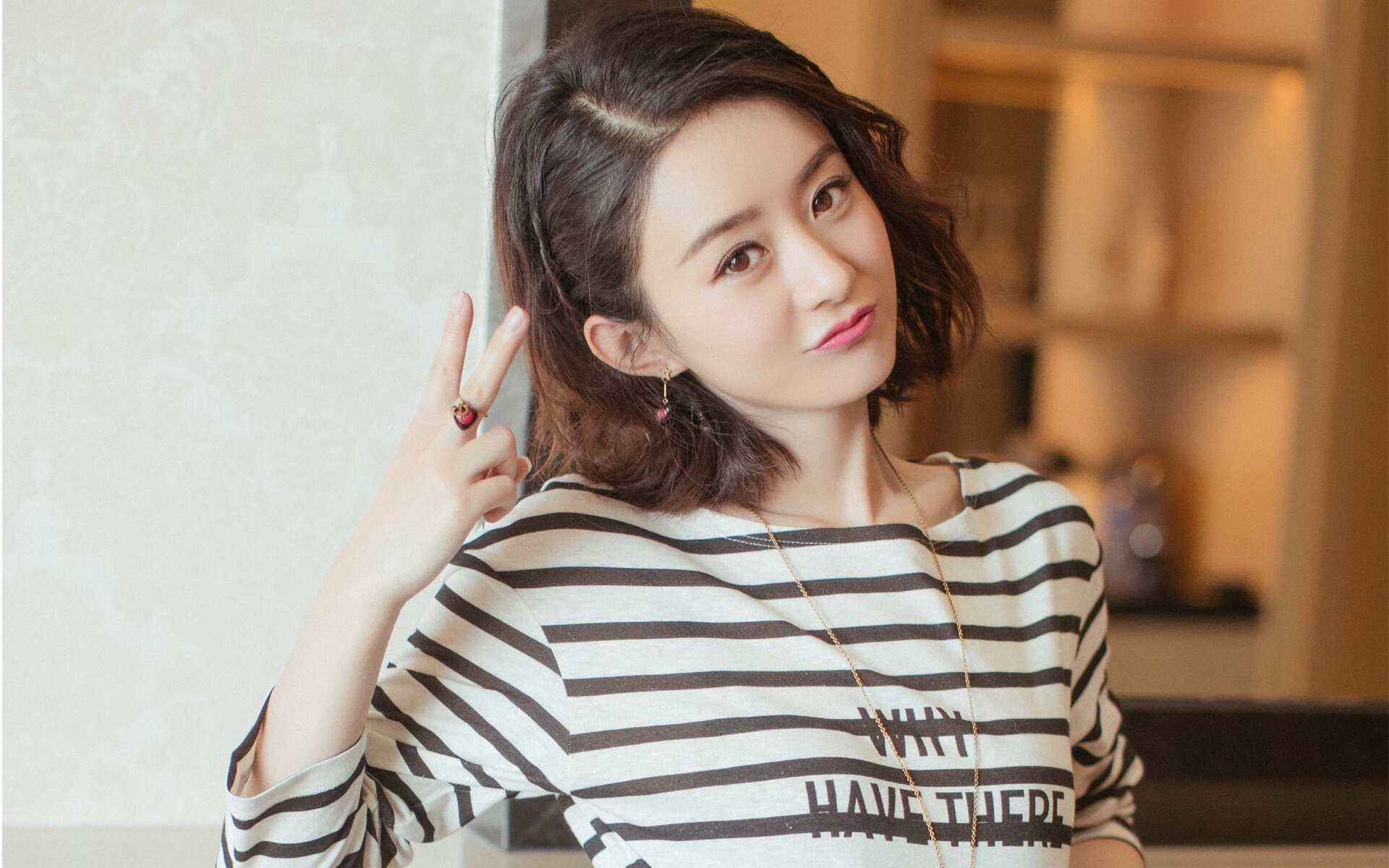 开云体育登录-绿茵宗师跨界统治，当范戴克成为NBA总决赛的终极答案