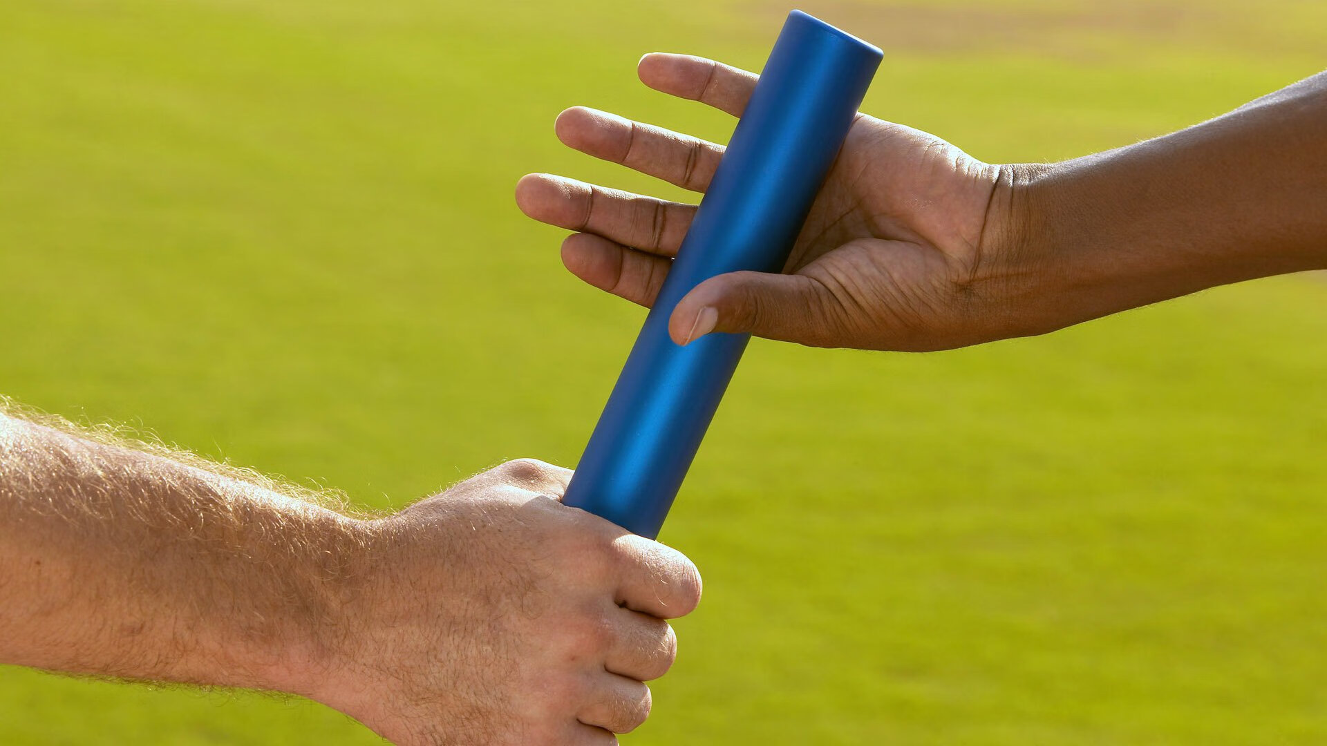 命运交叉口，安哥拉书写历史，蒂亚戈加冕王座