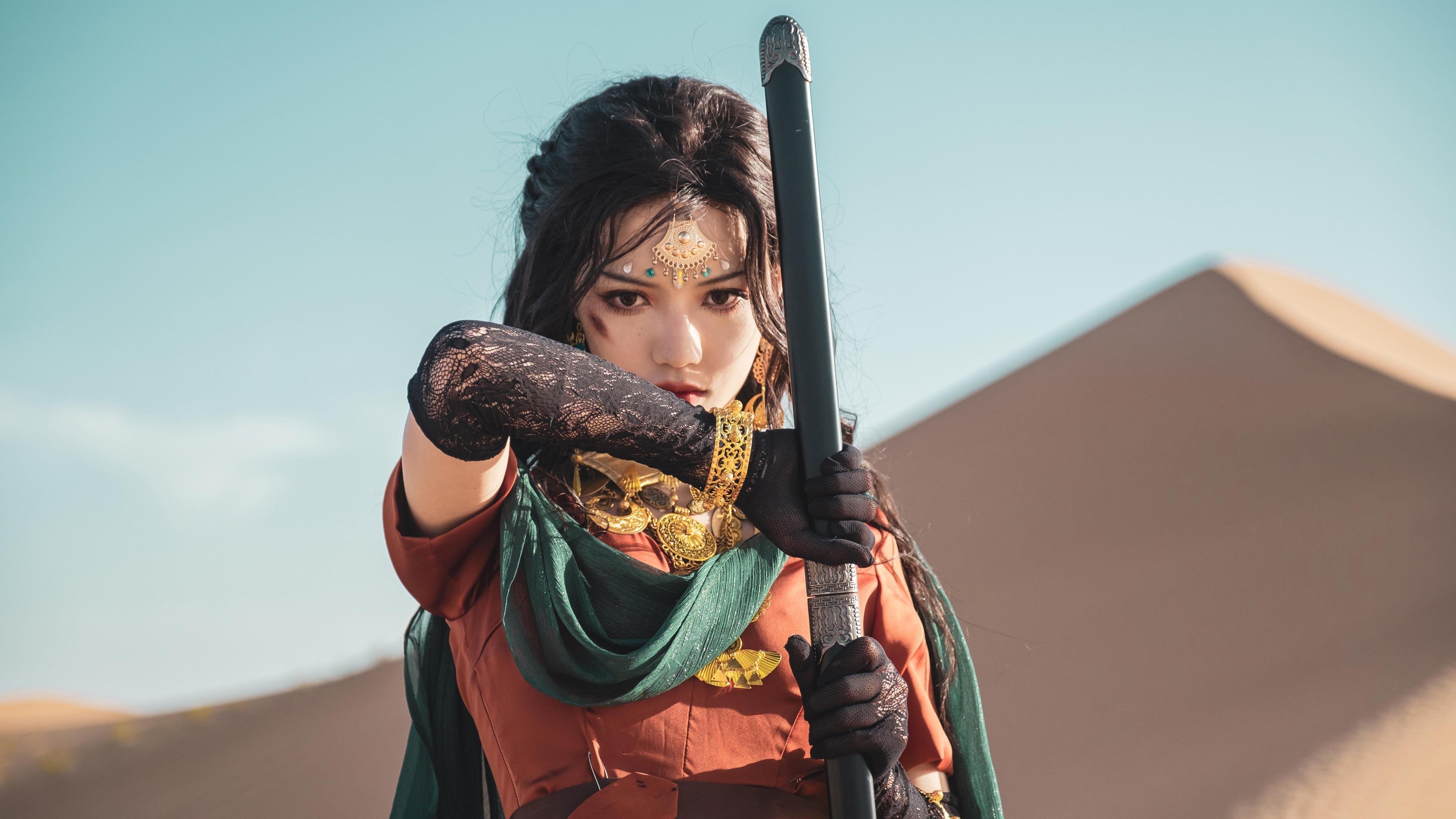 王座之夜,当红牛竞技场为爱德华兹屏住呼吸