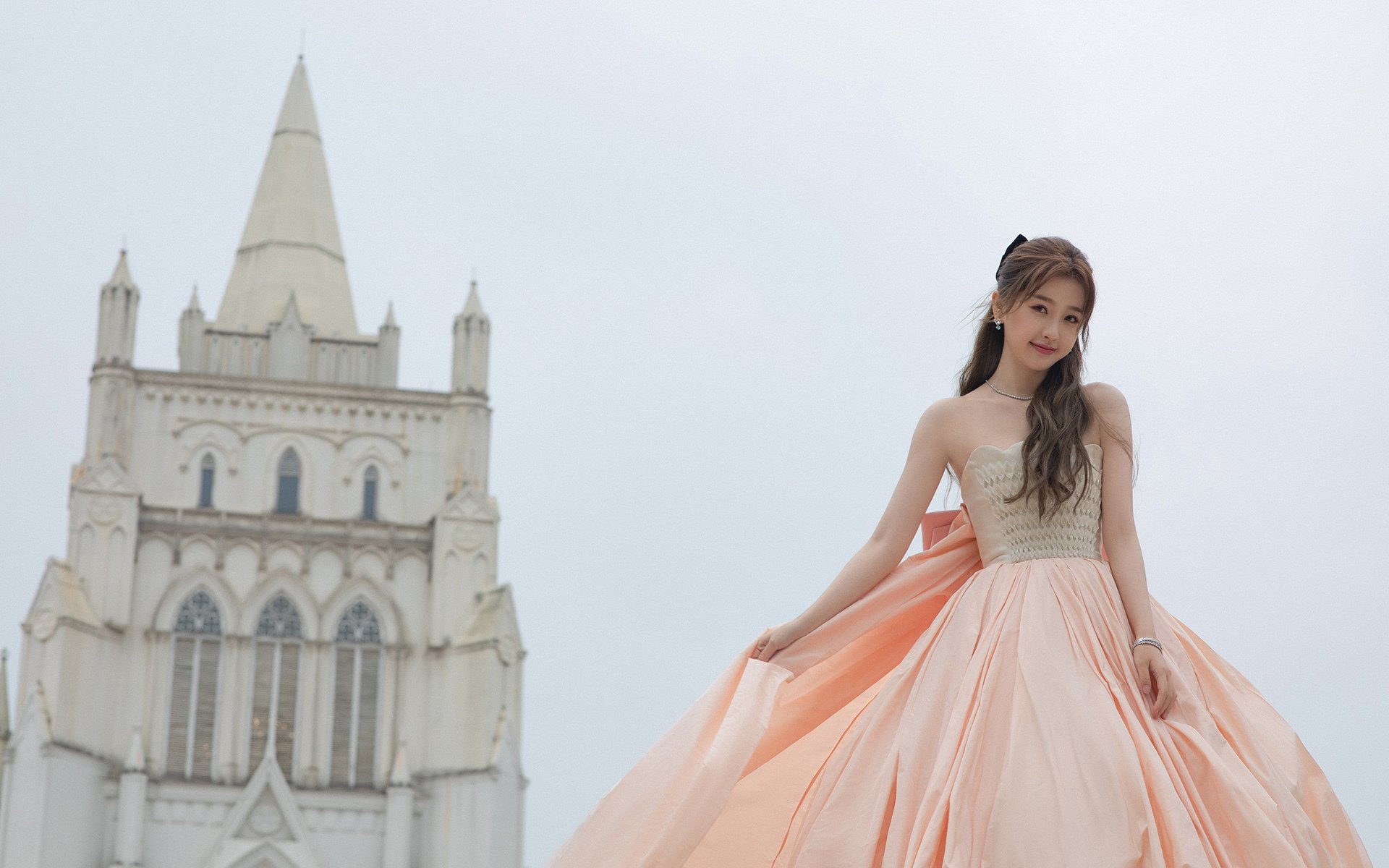 沙漠风暴席卷绿岛,赖斯独闯龙潭,卡塔尔打穿神话背后的足球革命