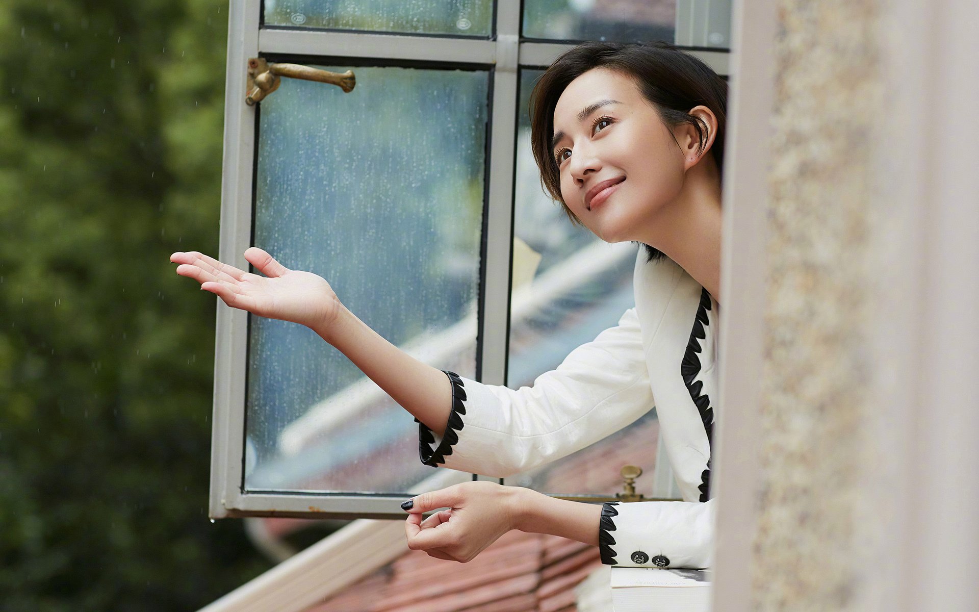 铁血节奏师撕裂防波堤，罗德里呼吸级掌控，蓝红军团碾碎黑马神话